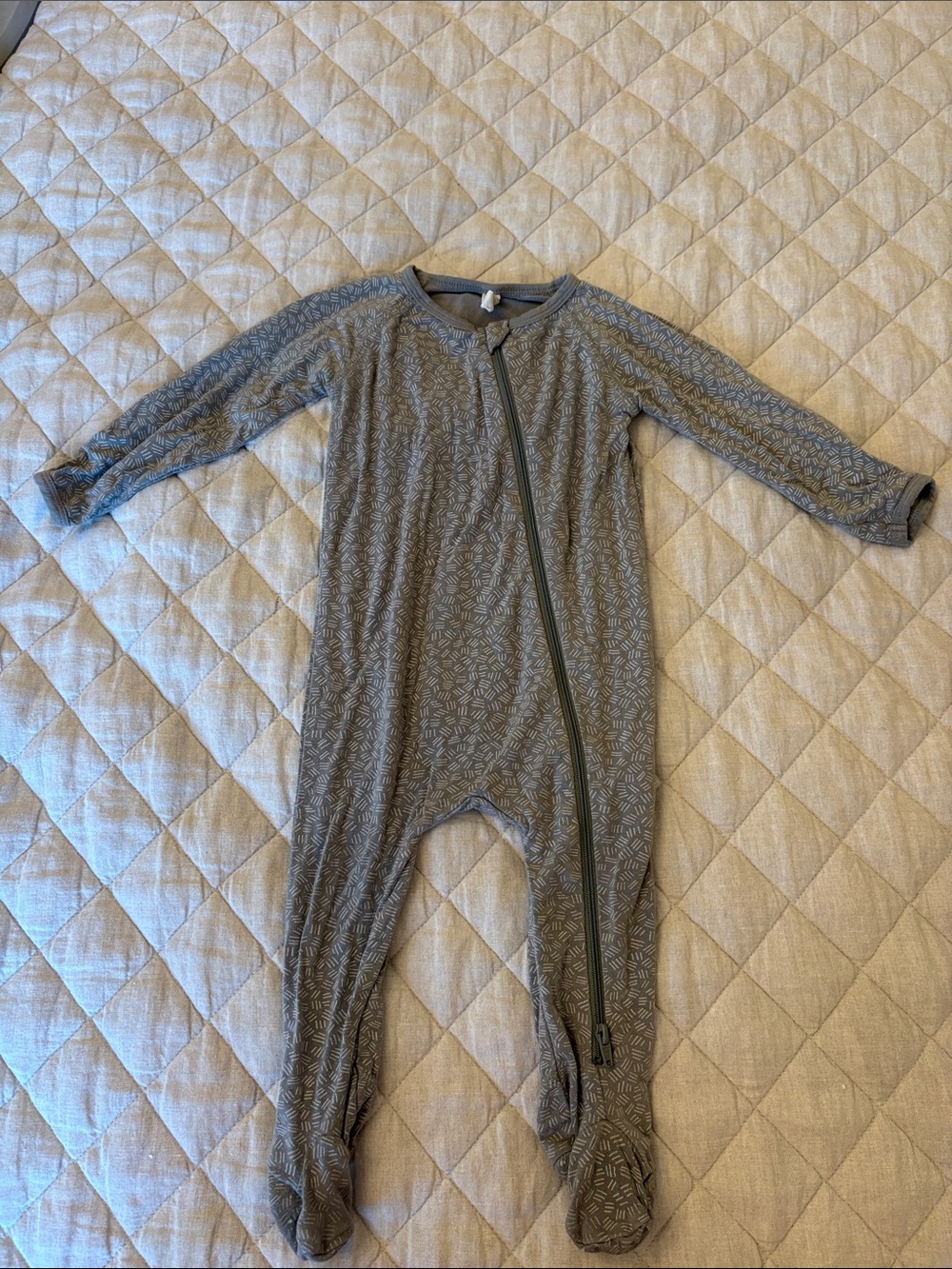 Quincy Mae Gray Patterned Footed One-Piece Pajamas